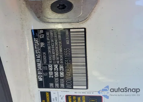 2017 Mercedes-Benz C 300 4Matic z USA, uszkodzony, nr VIN WDDWJ4KB7HF511555